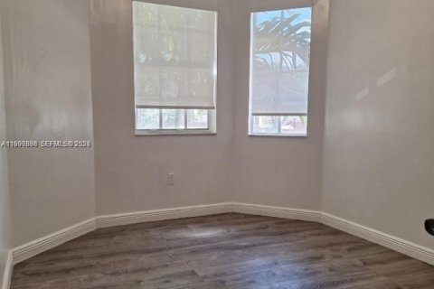 Adosado en alquiler en Miramar, Florida, 4 dormitorios, 180.14 m2 № 2058042 - foto 15