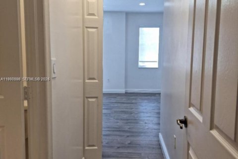 Adosado en alquiler en Miramar, Florida, 4 dormitorios, 180.14 m2 № 2058042 - foto 14