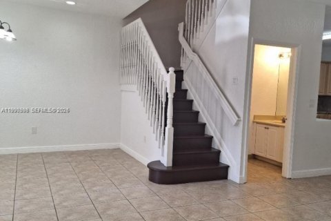 Adosado en alquiler en Miramar, Florida, 4 dormitorios, 180.14 m2 № 2058042 - foto 5