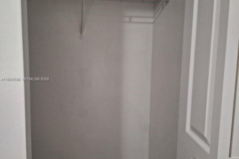 Adosado en alquiler en Miramar, Florida, 4 dormitorios, 180.14 m2 № 2058042 - foto 21