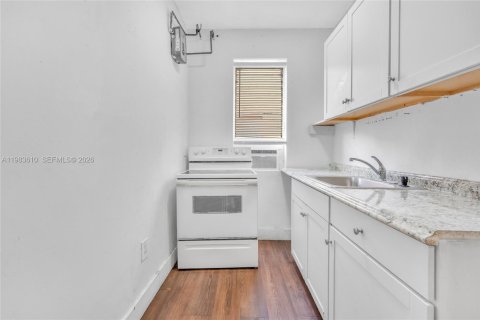 Снять в аренду кондоминиум в Майами, Флорида 1 спальня, 46.45м2, № 2051405 - фото 5