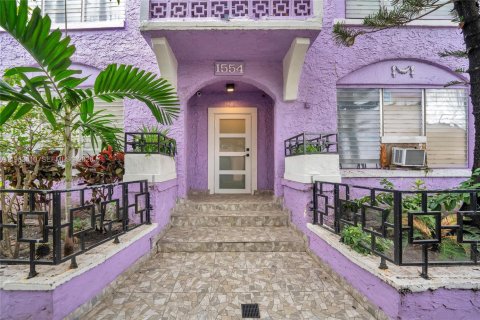 Кондоминиум с 1 спальней в Майами, Флорида № 2051405