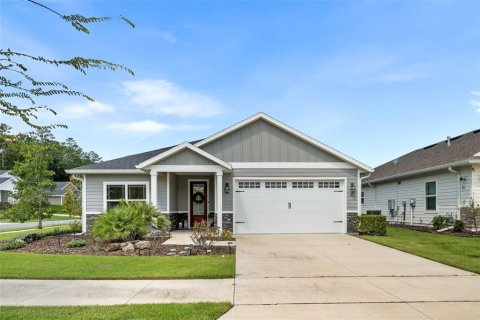 House in Gainesville, Florida 4 bedrooms, 178.37 sq.m. № 2324783