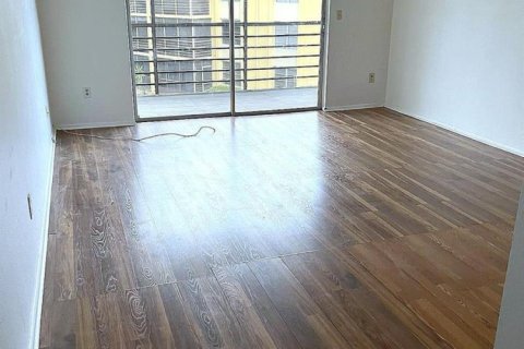 Condominio en venta en Miramar, Florida, 2 dormitorios, 102.66 m2 № 2171662 - foto 16