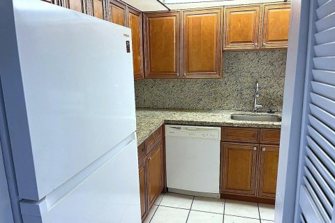 Condominio en venta en Miramar, Florida, 2 dormitorios, 102.66 m2 № 2171662 - foto 17