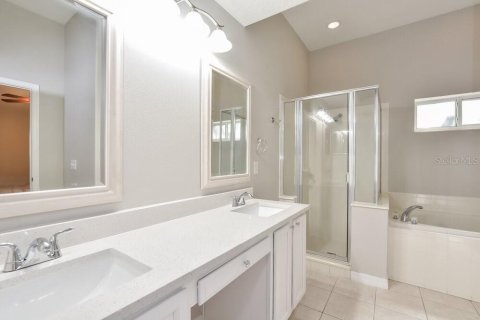 Casa en alquiler en Orlando, Florida, 4 dormitorios, 167.5 m2 № 1800063 - foto 12