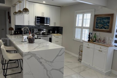 Copropriété à vendre à Delray Beach, Floride: 2 chambres, 84.26 m2 № 2089998 - photo 4