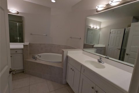 Condo in Palm Coast, Florida, 3 bedrooms № 2123010 - photo 10
