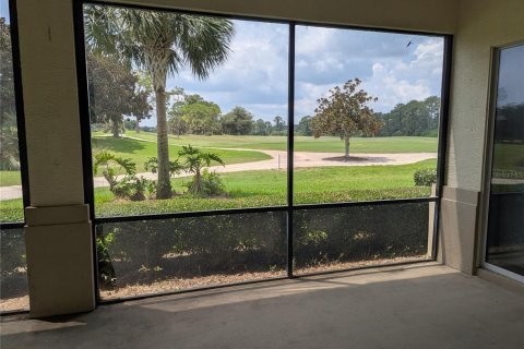 Condo in Palm Coast, Florida, 3 bedrooms № 2123010 - photo 18