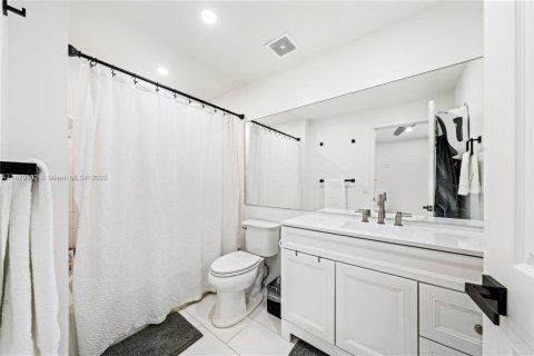 Touwnhouse à vendre à Sunrise, Floride: 2 chambres, 128.95 m2 № 1930875 - photo 20