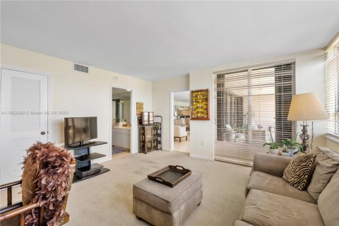 Copropriété à vendre à Miami, Floride: 2 chambres, 152.55 m2 № 1958310 - photo 16