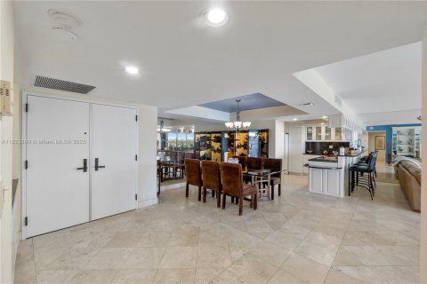 Copropriété à vendre à Miami, Floride: 2 chambres, 152.55 m2 № 1958310 - photo 6