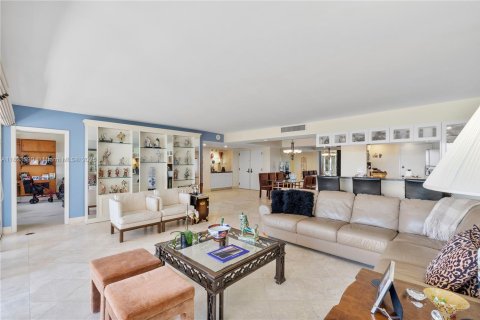 Copropriété à vendre à Miami, Floride: 2 chambres, 152.55 m2 № 1958310 - photo 8