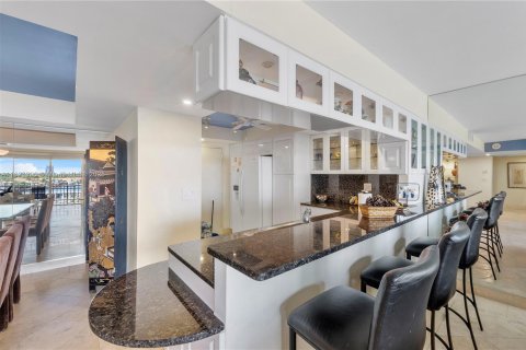 Copropriété à vendre à Miami, Floride: 2 chambres, 152.55 m2 № 1958310 - photo 9