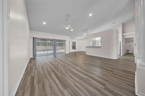 Villa ou maison à vendre à Fruitland Park, Floride: 3 chambres, 184.32 m2 № 2330551 - photo 10