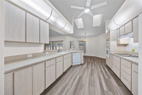 Villa ou maison à vendre à Fruitland Park, Floride: 3 chambres, 184.32 m2 № 2330551 - photo 20