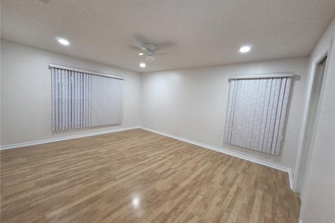 Villa ou maison à vendre à Fruitland Park, Floride: 3 chambres, 184.32 m2 № 2330551 - photo 23
