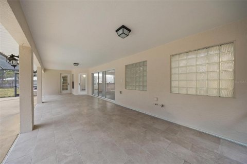Villa ou maison à vendre à Fruitland Park, Floride: 3 chambres, 184.32 m2 № 2330551 - photo 15