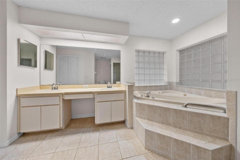 Villa ou maison à vendre à Fruitland Park, Floride: 3 chambres, 184.32 m2 № 2330551 - photo 26