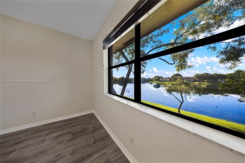 Condominio en venta en Sunrise, Florida, 2 dormitorios, 85.01 m2 № 1956195 - foto 28