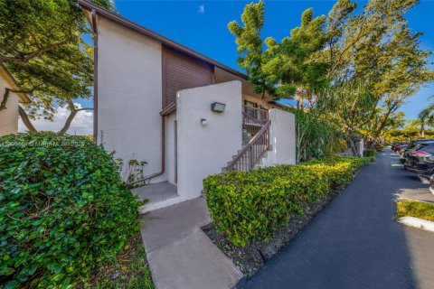 Condominio en venta en Sunrise, Florida, 2 dormitorios, 85.01 m2 № 1956195 - foto 1