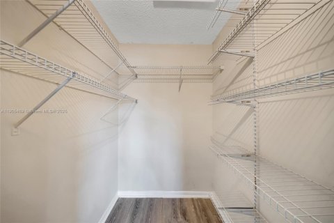 Condominio en venta en Sunrise, Florida, 2 dormitorios, 85.01 m2 № 1956195 - foto 19