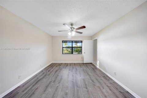 Condominio en venta en Sunrise, Florida, 2 dormitorios, 85.01 m2 № 1956195 - foto 18