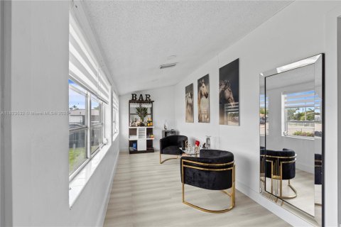 Casa en venta en Hialeah, Florida, 3 dormitorios, 107.4 m2 № 1788932 - foto 23