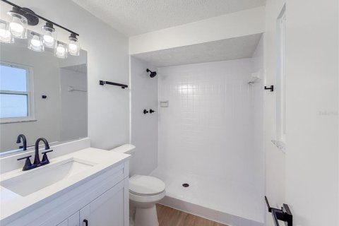 House in Orange Park, Florida 3 bedrooms, 138.05 sq.m. № 1837653 - photo 11