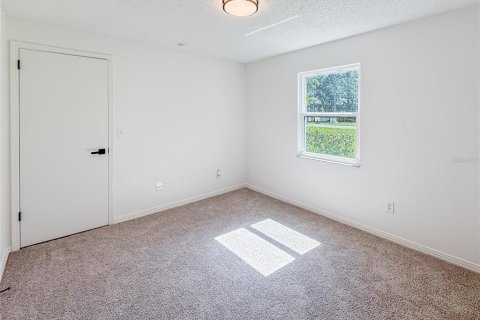 House in Orange Park, Florida 3 bedrooms, 138.05 sq.m. № 1837653 - photo 12