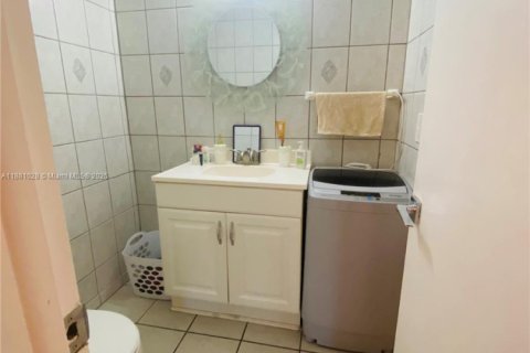 Снять в аренду кондоминиум в Майами-Бич, Флорида 1 спальня, 73.86м2, № 1922380 - фото 14