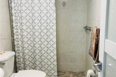 Снять в аренду кондоминиум в Майами-Бич, Флорида 1 спальня, 73.86м2, № 1922380 - фото 11