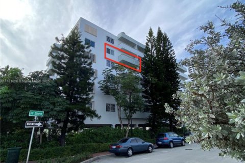 Снять в аренду кондоминиум в Майами-Бич, Флорида 1 спальня, 73.86м2, № 1922380 - фото 17