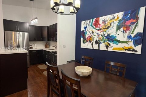 Condominio en venta en Doral, Florida, 2 dormitorios, 93.46 m2 № 2003681 - foto 5