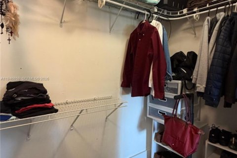 Condominio en venta en Doral, Florida, 2 dormitorios, 93.46 m2 № 2003681 - foto 19