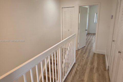Adosado en alquiler en Pembroke Pines, Florida, 2 dormitorios, 117.61 m2 № 2085722 - foto 17