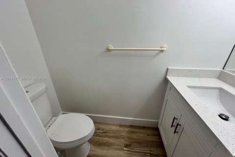 Adosado en alquiler en Pembroke Pines, Florida, 2 dormitorios, 117.61 m2 № 2085722 - foto 15