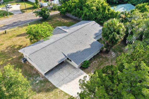 House in Ocala, Florida 3 bedrooms, 149.39 sq.m. № 2237404 - photo 8