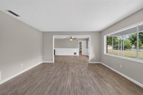 House in Ocala, Florida 3 bedrooms, 149.39 sq.m. № 2237404 - photo 11