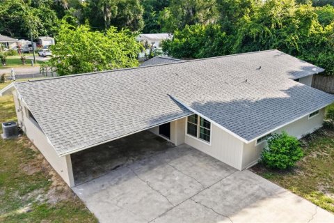 House in Ocala, Florida 3 bedrooms, 149.39 sq.m. № 2237404 - photo 7