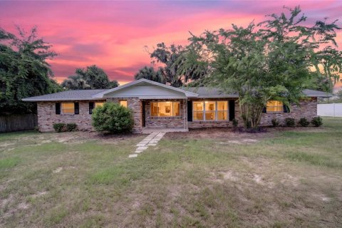 House in Ocala, Florida 3 bedrooms, 149.39 sq.m. № 2237404 - photo 3