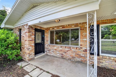 House in Ocala, Florida 3 bedrooms, 149.39 sq.m. № 2237404 - photo 4