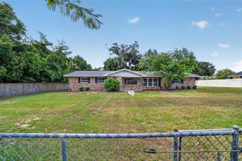 House in Ocala, Florida 3 bedrooms, 149.39 sq.m. № 2237404 - photo 2