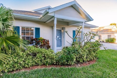 House in Port Charlotte, Florida 2 bedrooms, 126.72 sq.m. № 2306627