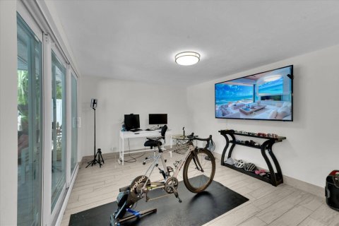 House in Wilton Manors, Florida 4 bedrooms, 201.6 sq.m. № 2260663 - photo 13