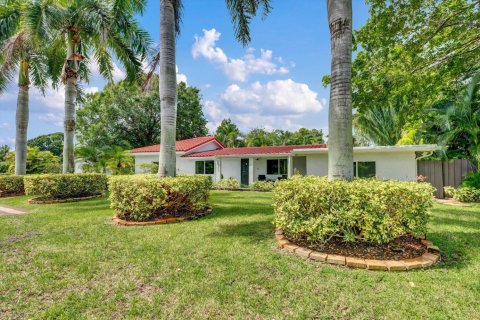 House in Wilton Manors, Florida 4 bedrooms, 201.6 sq.m. № 2260663 - photo 2