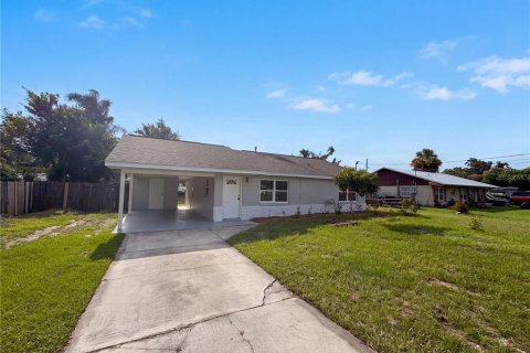Villa ou maison à vendre à Winter Haven, Floride: 3 chambres, 101.45 m2 № 2237997 - photo 2