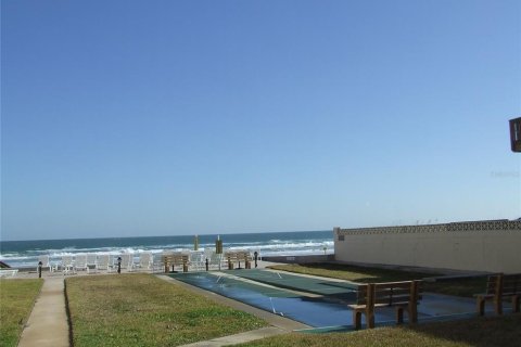 Condo in New Smyrna Beach, Florida, 2 bedrooms  № 1747561 - photo 4