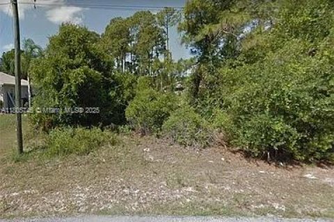 Terreno en venta en North Port, Florida № 1959525 - foto 2