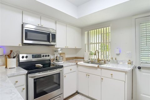 Immobilier commercial à vendre à New Port Richey, Floride: 4 chambres, 173.17 m2 № 1904917 - photo 8